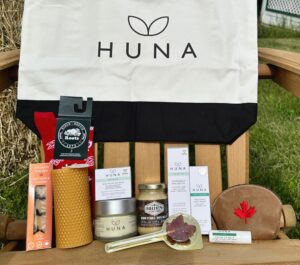 HUNA x Roots Canada 'The Deluxe Maple Tribe Set'
