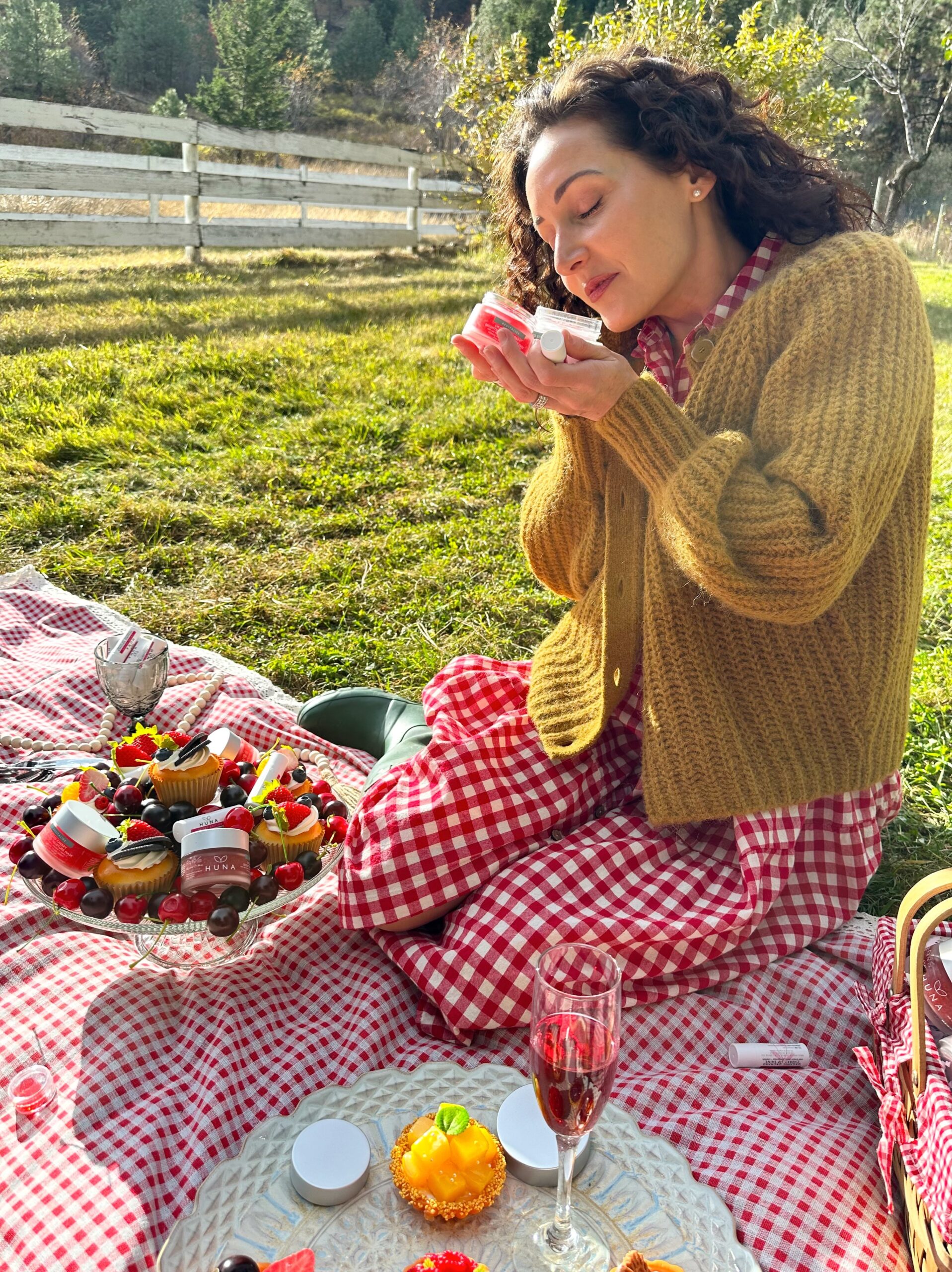 NEW Limited Edition Orchard Cherry Collection 4-pc Gift Set - Image 17